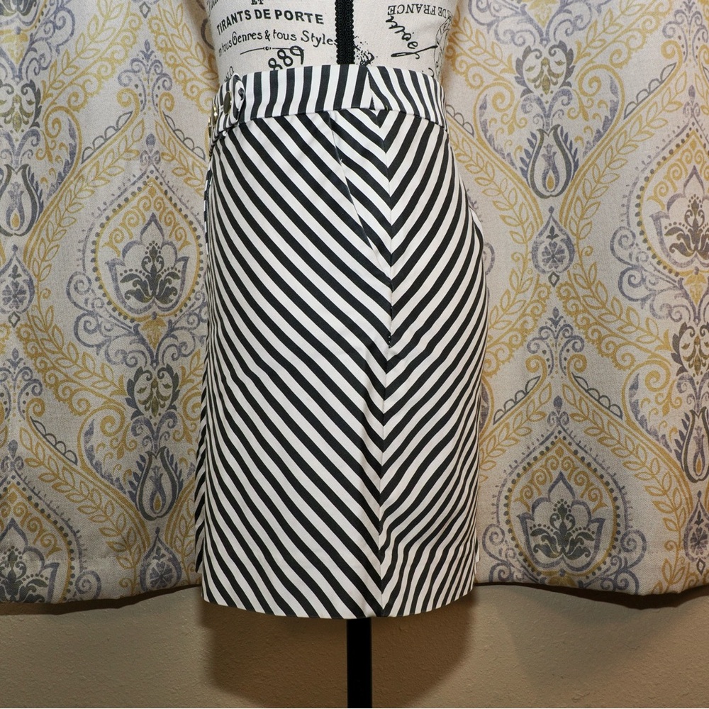J.Crew Black and White Striped Cotton/Spandex Mini Skirt - Size 8 - Picture 4 of 8
